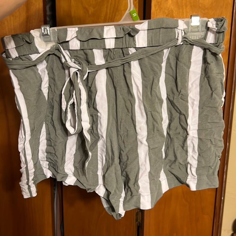 Lightweight shorts